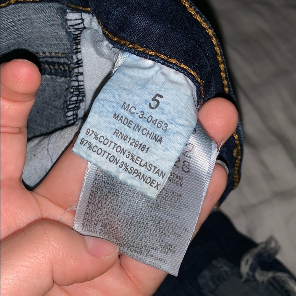 Dark Jeans - Picture 3 of 5